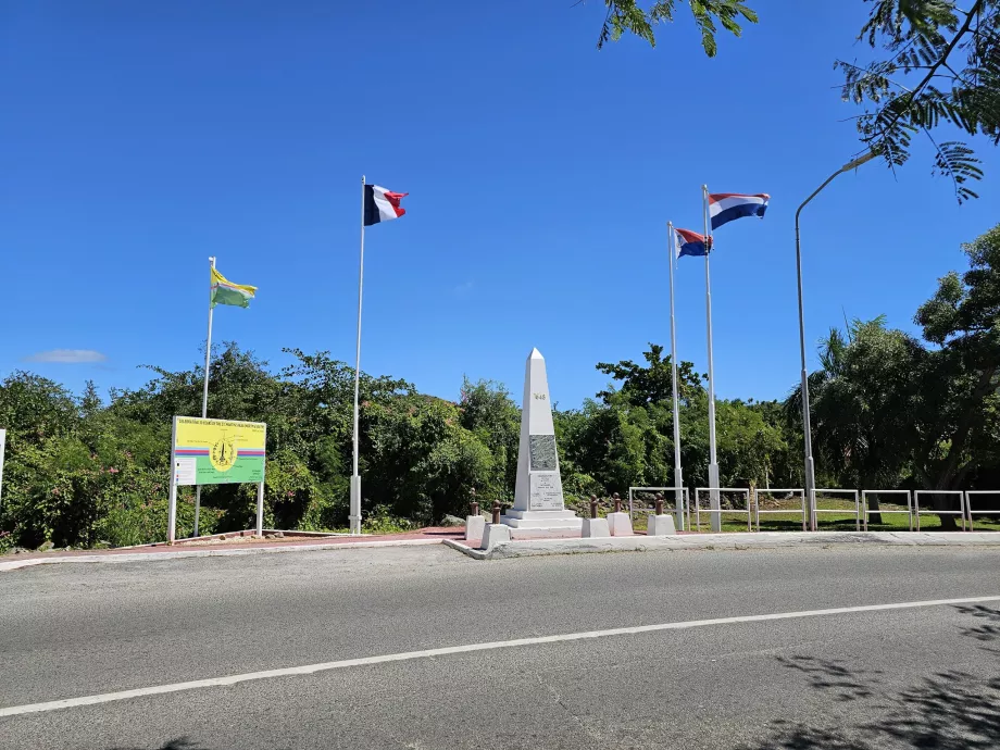 Sınır kapısı, Quartier Orleans