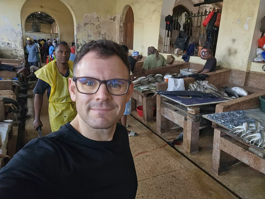 Ana pazar binasında Java