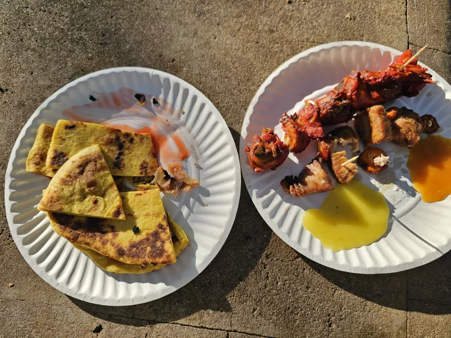 Forodhani Park'ta akşam yemeğim