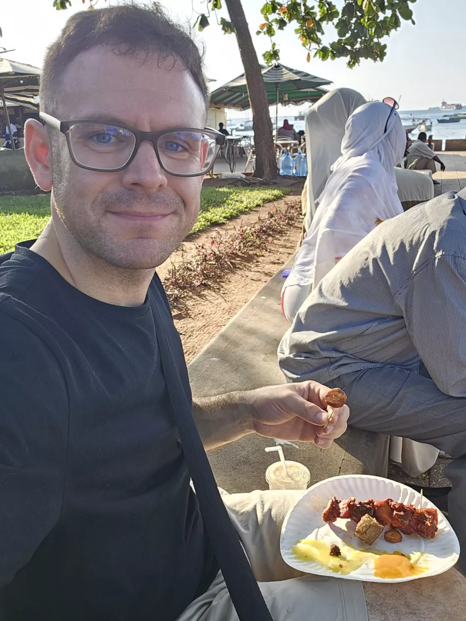 Forodhani Park'ta akşam yemeğinde ben