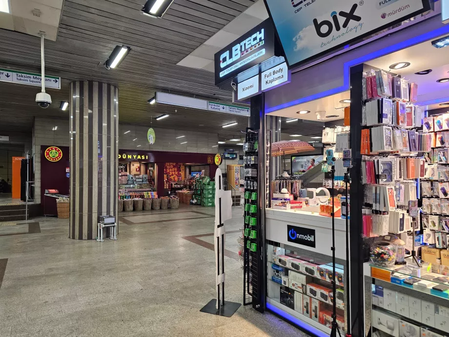 Metro istasyonlarındaki mağazalar