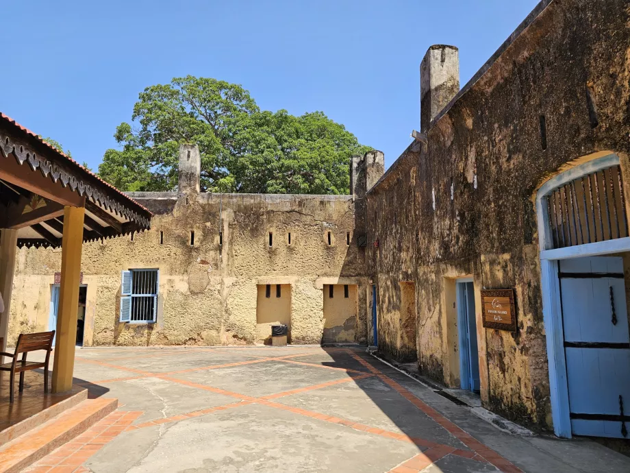 Hapishane Adası, hapishane binası