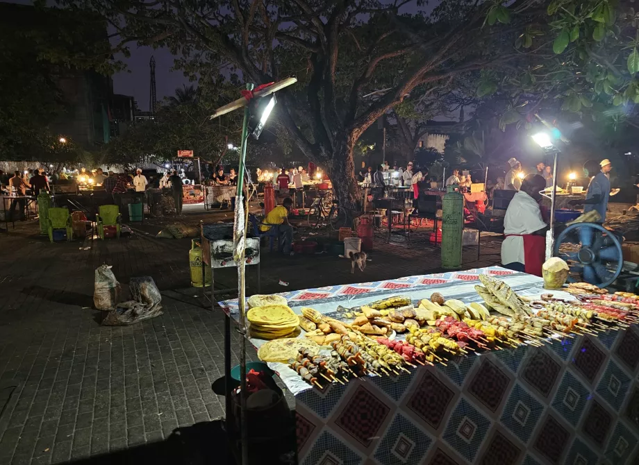 Forodhani Gece Pazarı