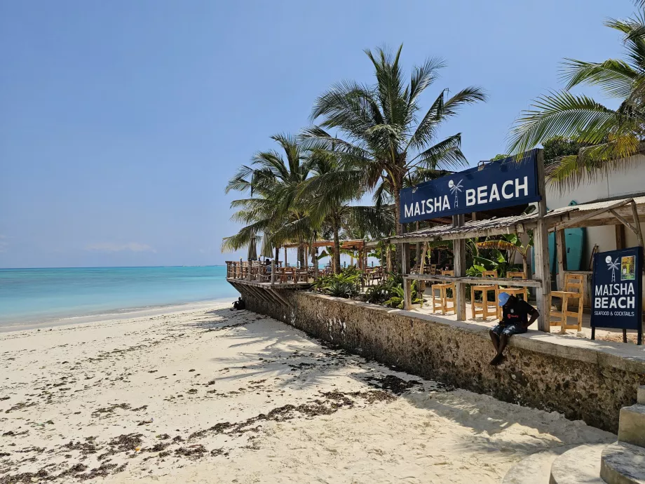 Nungwi, Maisha Plajı