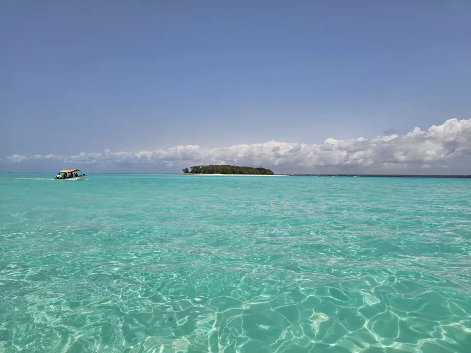 Mnemba Mercan Adası