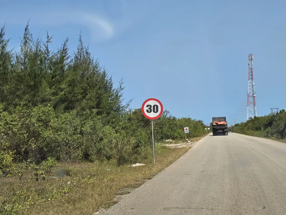 Hız sınırı levhası