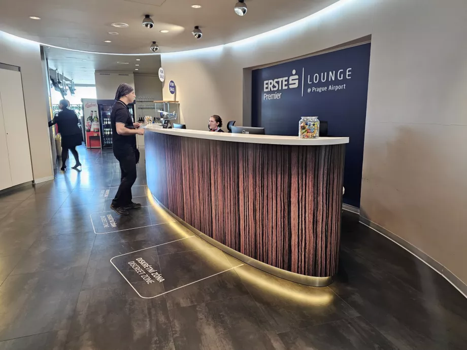Lounge resepsiyonu