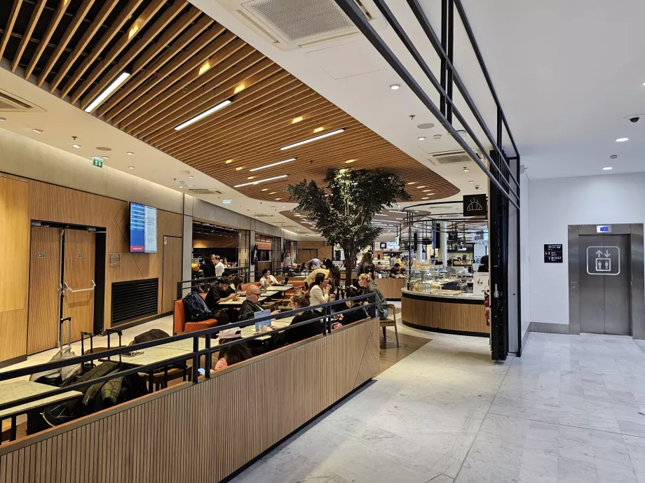 Yemek Alanı, Terminal 3