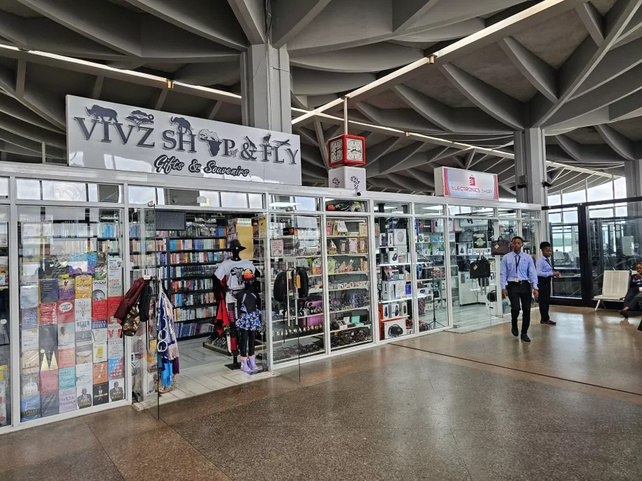 Hediyelik eşya dükkanı, transit alanı, Terminal 2