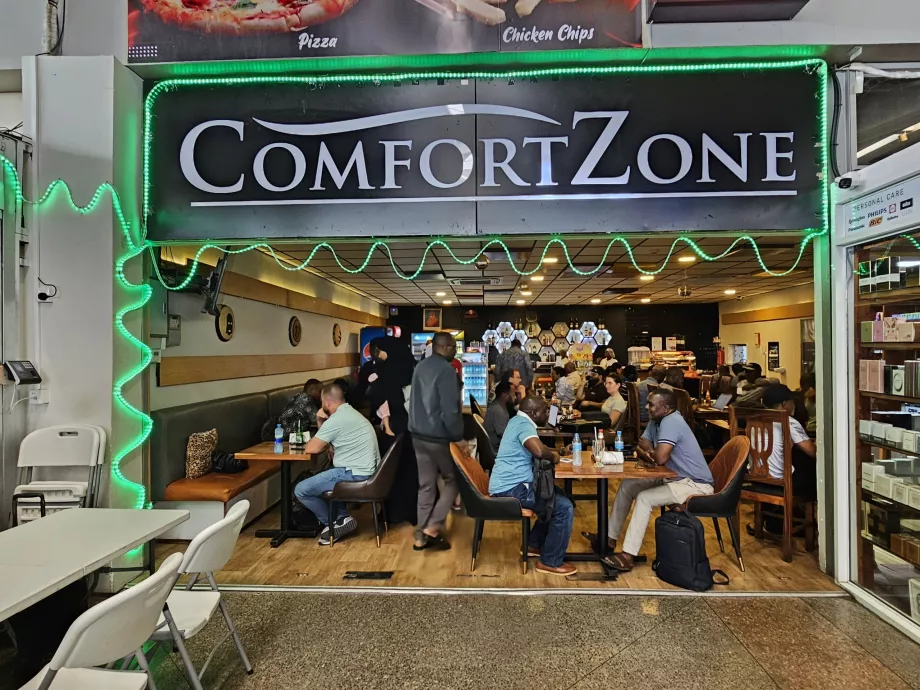 Restoran, transit alanı, Terminal 2