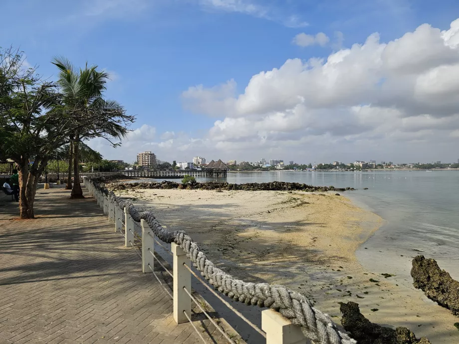 Slipway Hotel'deki plaj