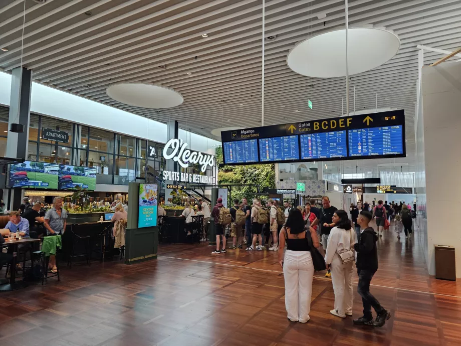 Transit bölgedeki restoranlar