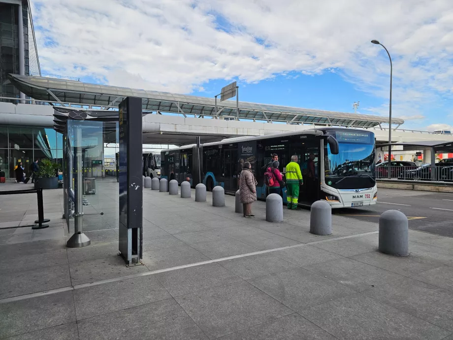 Málaga şehir merkezine giden şehir otobüsü