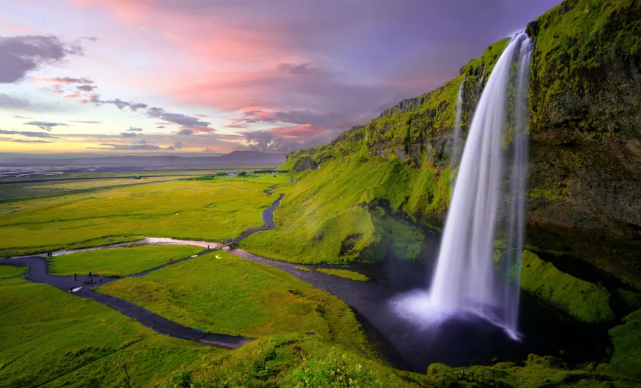 Seljalandsfoss manzarası