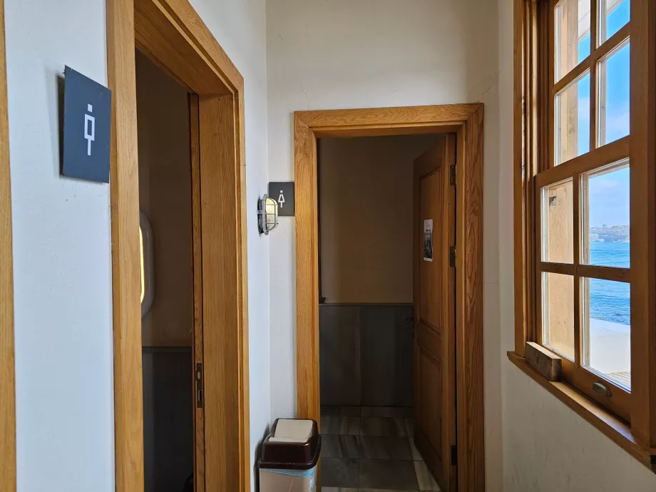 Kız Kulesi'nde ücretsiz umumi tuvaletler