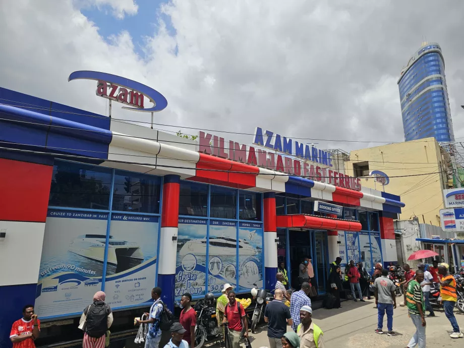 Azam Denizcilik çıkış