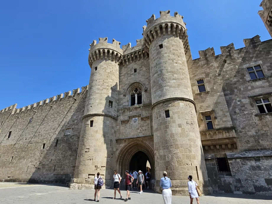 Büyük Usta'nın Sarayı