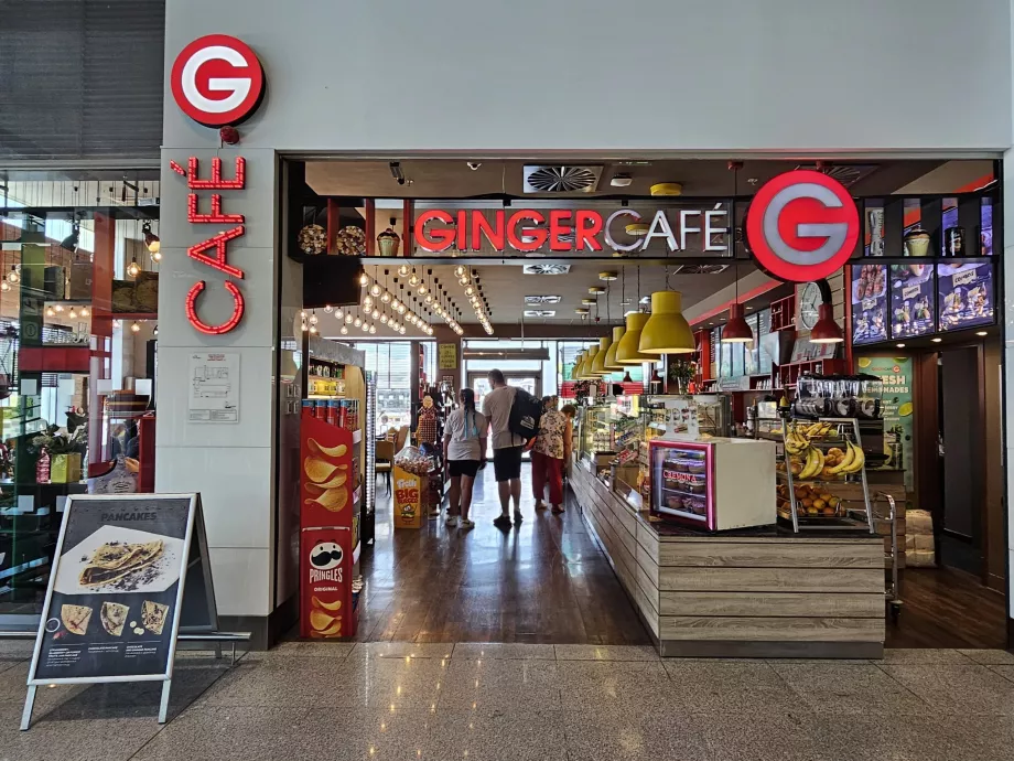 Ginger Café, halka açık bölüm