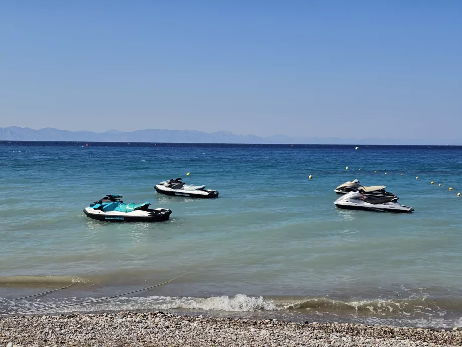 Su scooterı sürüşü