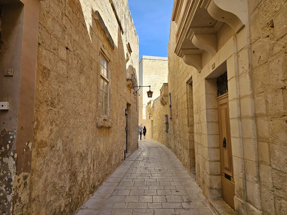 Mdina'nın eski kentinin sokakları
