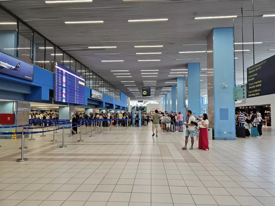 Terminal 2 Kalkış Salonu