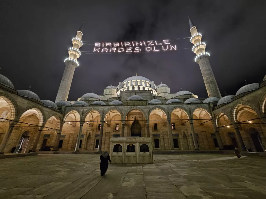 Süleyman Camii