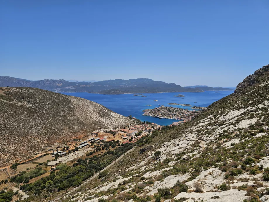 Paleokastro Kalesi'nden görünüm