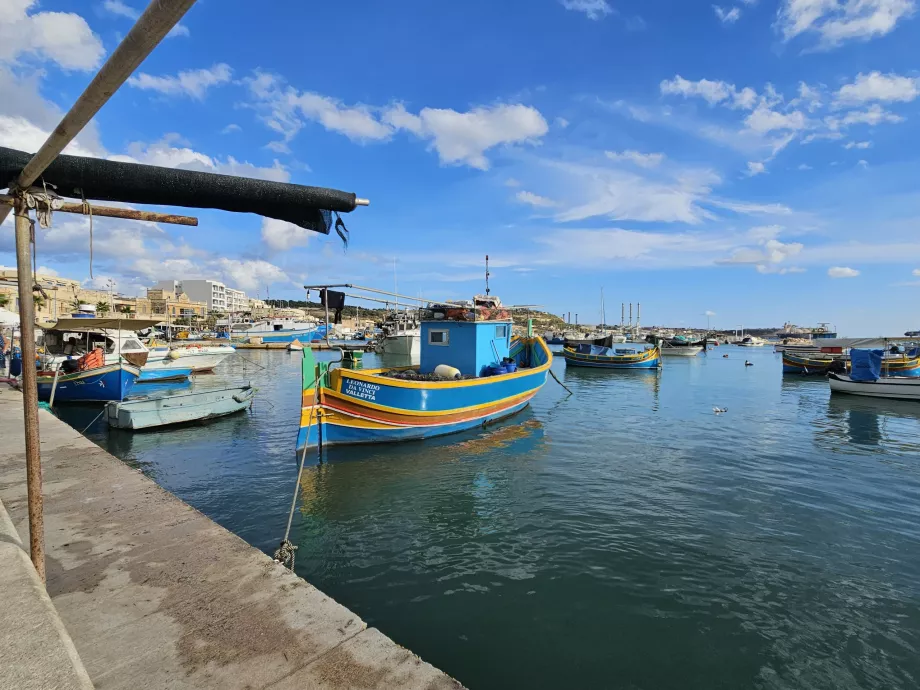 Marsaxlokk balıkçı limanı