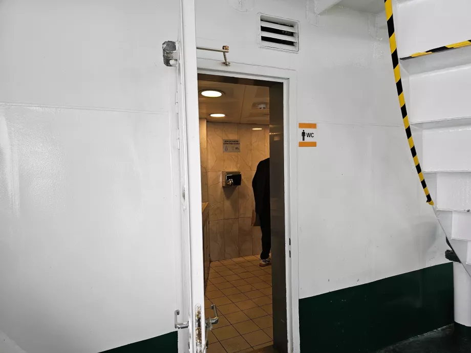 Feribotta tuvaletler