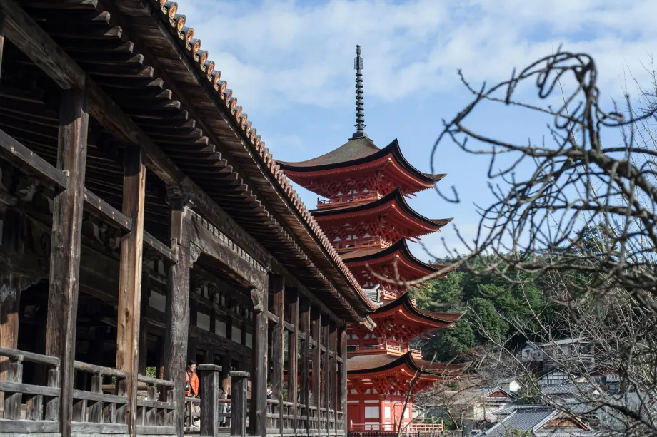 Senjokaku ve pagoda