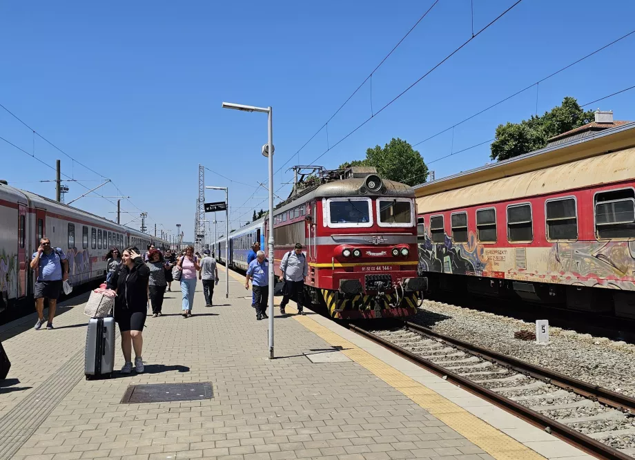 Sofya'dan geldikten sonra Burgaz'da tren