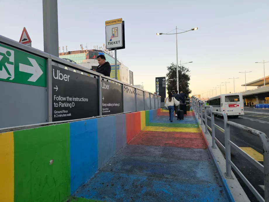 Uber alma noktasına ulaşım talimatları
