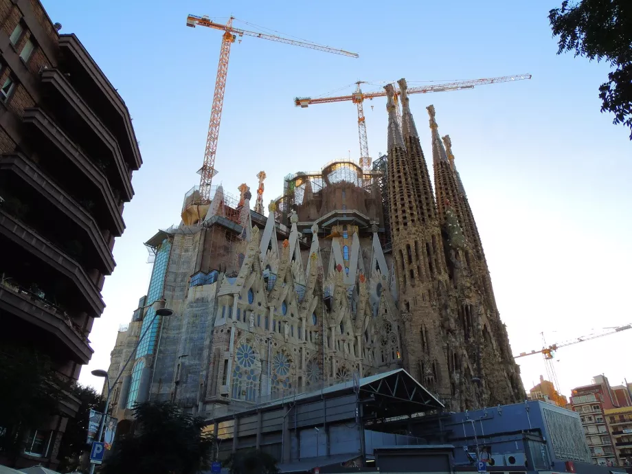 Sagrada Familia'nın devam eden inşaatı