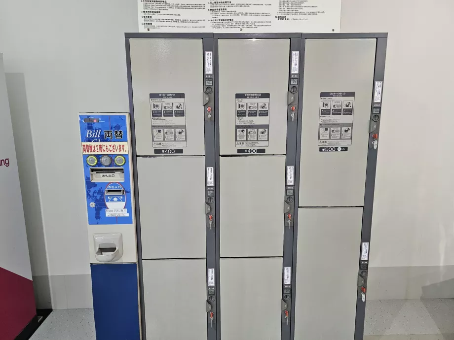 Bagaj muhafazası için kilitli dolaplar