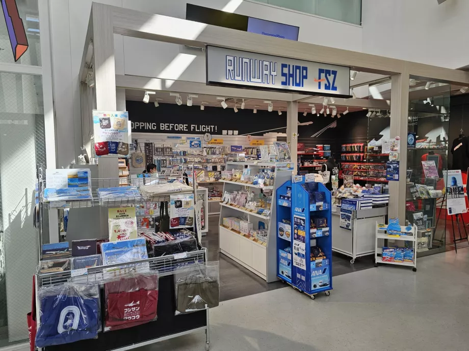 Havacılık meraklıları ve çocuklar için alışveriş