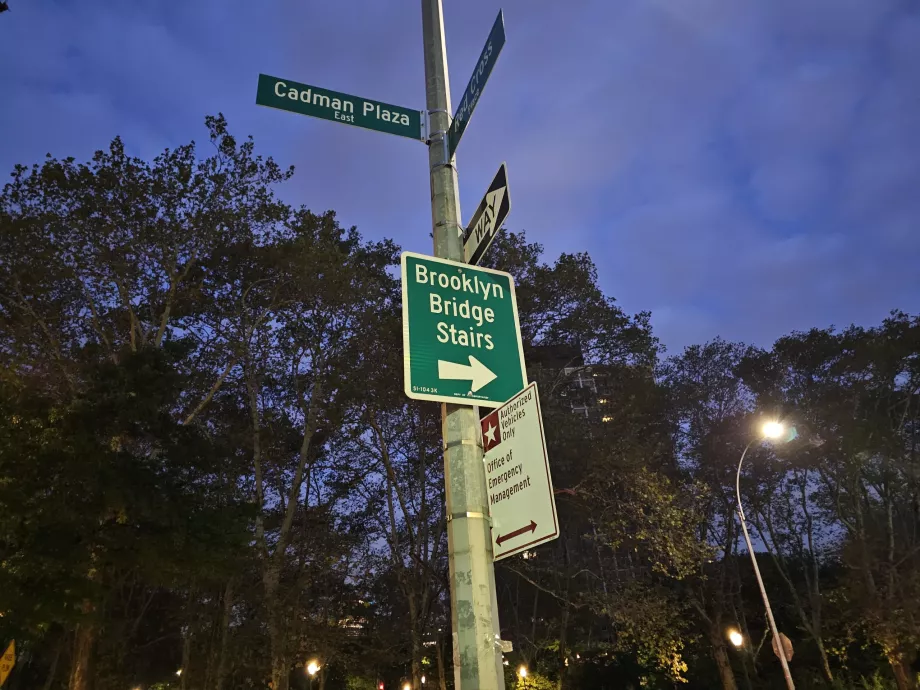 Brooklyn Köprüsü'ne yol tarifi