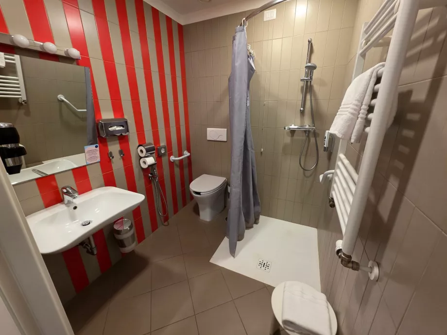 Odamdaki banyo