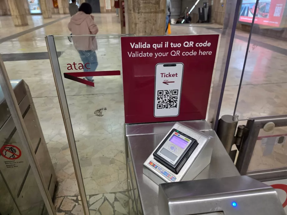 Metroda temassız ücret ödemesi