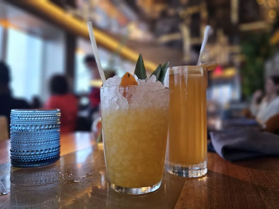 Peak Restaurant restoranındaki diğer kokteyller