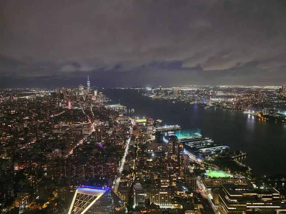 "The Edge "den gece manzarası