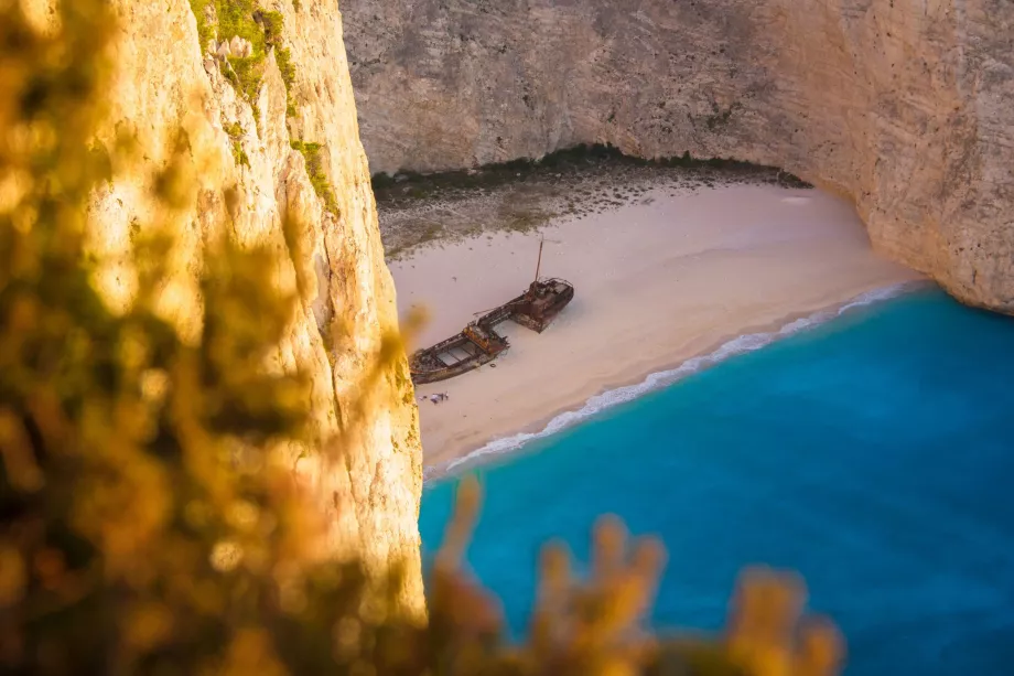 Navagio Beach hakkında detaylı bilgi