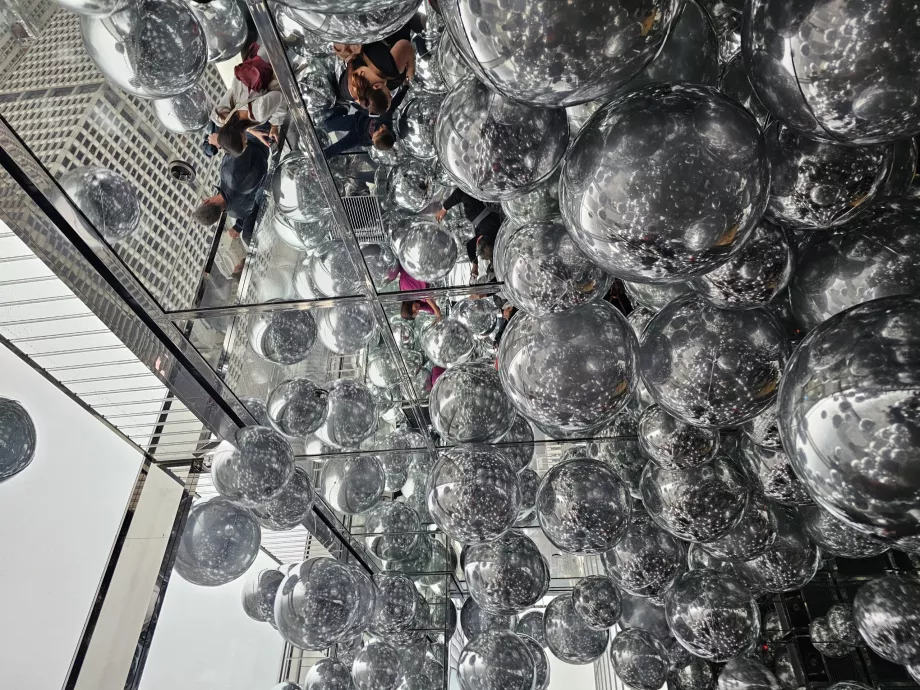 Summit One Vanderbilt, Balon Balo Salonu