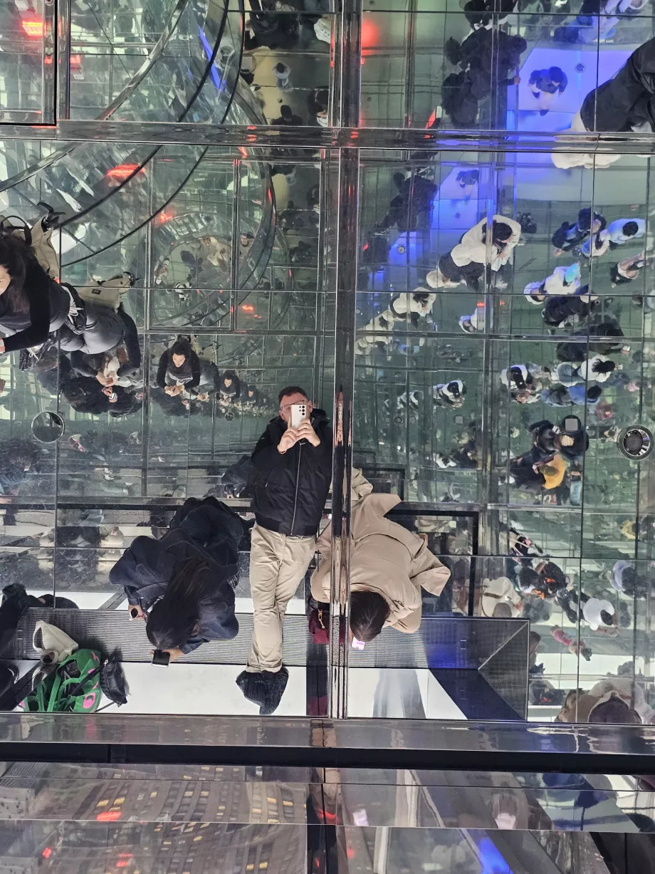 Summit One Vanderbilt, Aynalar Salonu