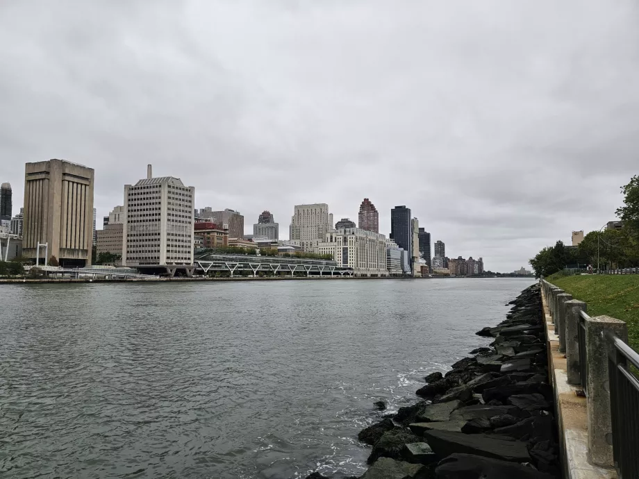 Roosvelt Adası'nda Gezinti Yolu