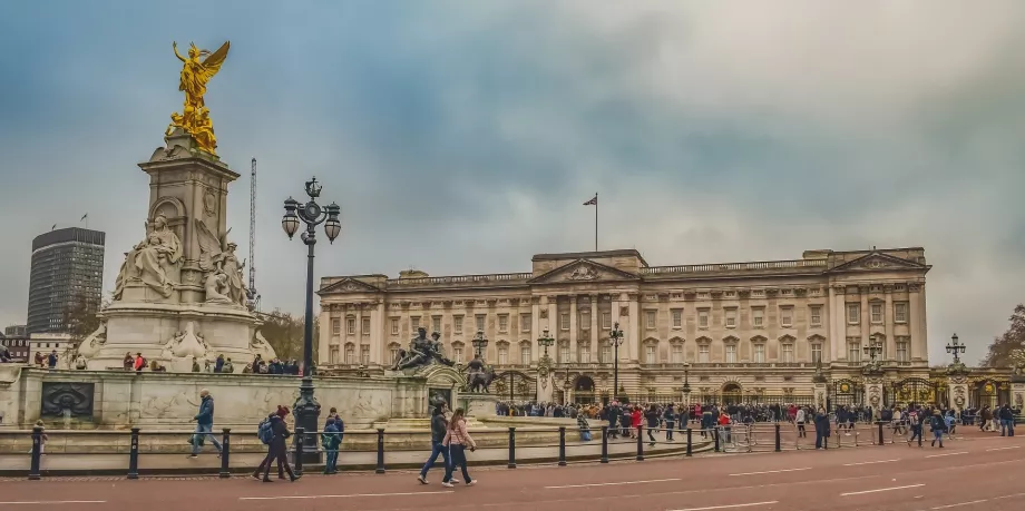 Buckingham Sarayı'nın genel görünümü