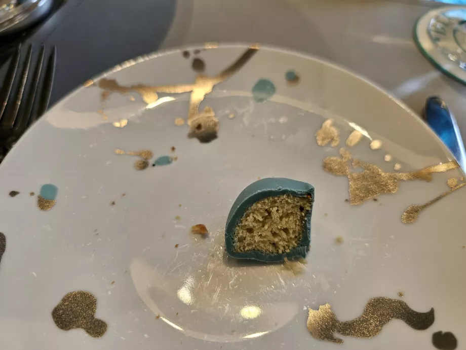 Mavi Kutu, dilimlenmiş tatlı