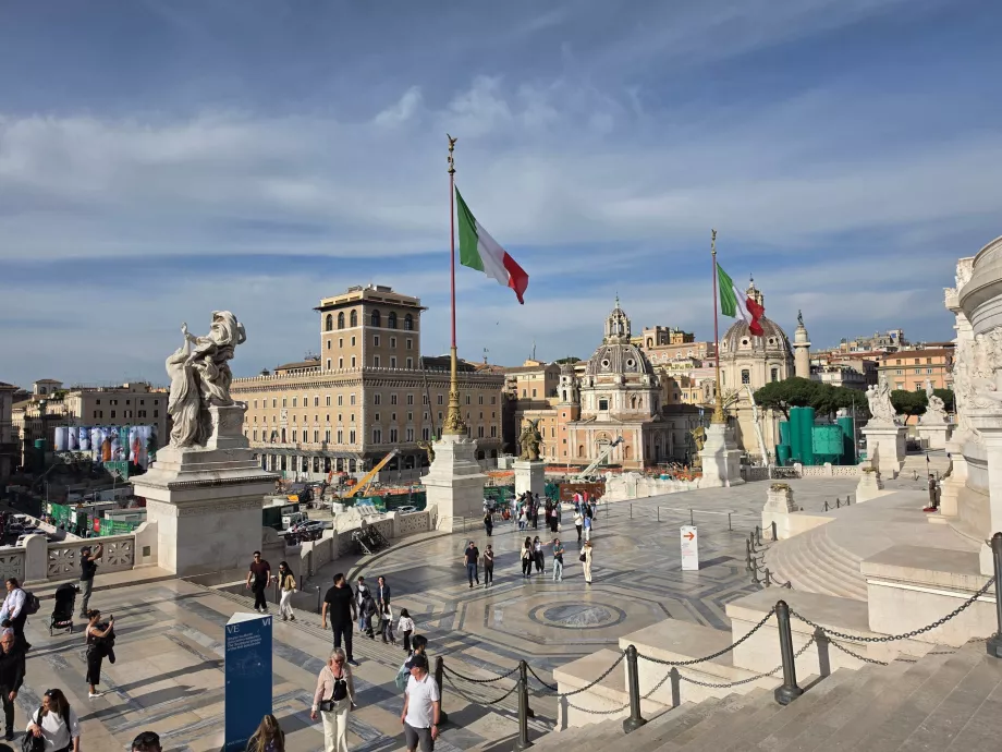 Altare della Patria, ücretsiz bölüm