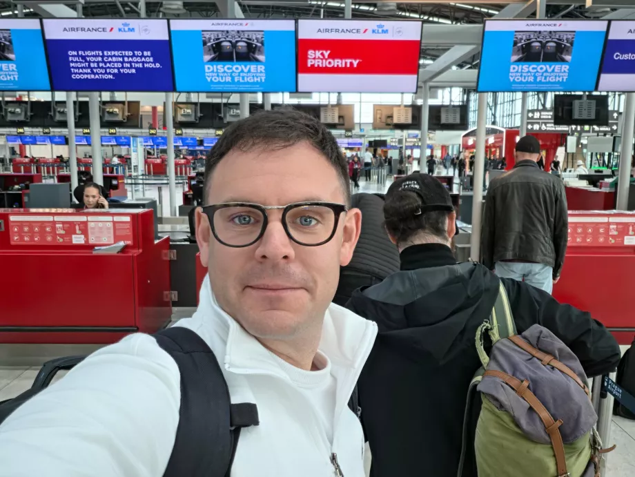 Prag'daki bir uçuş için check-in