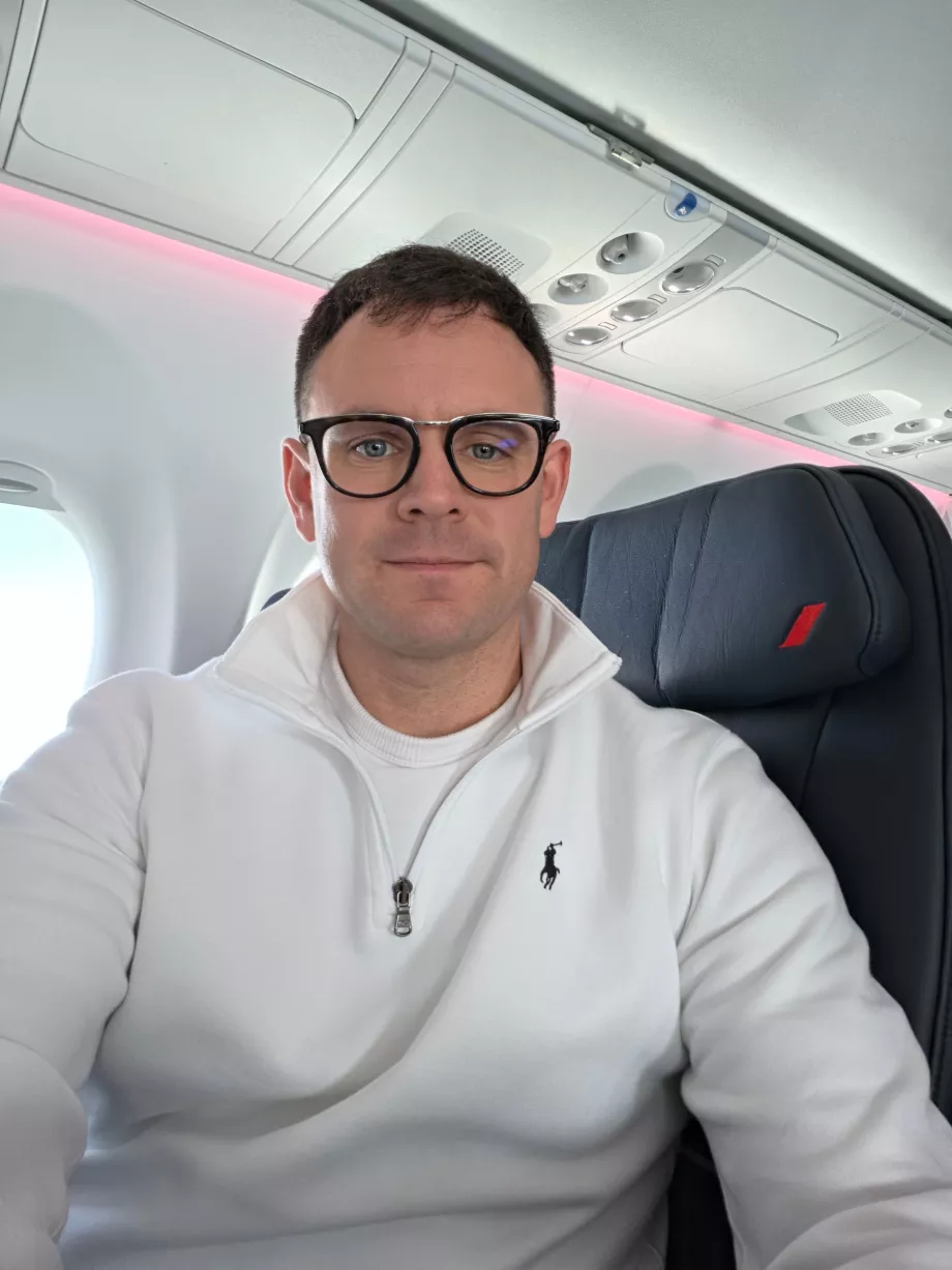 Airbus A220'de business class'ta ben