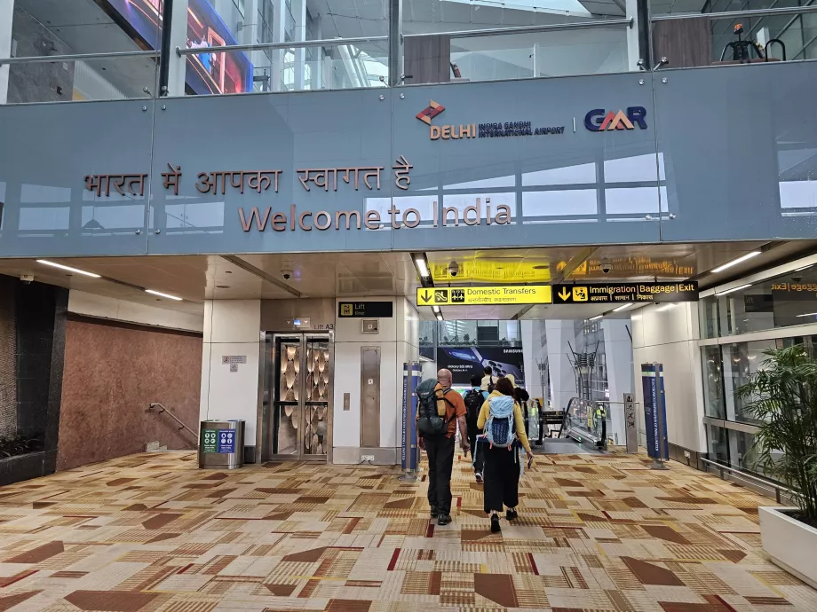 Dış hatlardan iç hatlara çıkış ve transfer